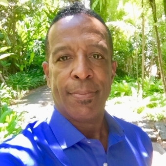 St. John's alum and black entrepreneur headshot 