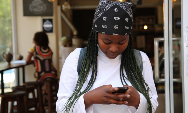 Young South Africans are shaping community radio stations through social media Young South Africans are shaping community radio stations through social media